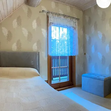 Beautiful Log House By The Sea Apartmán
