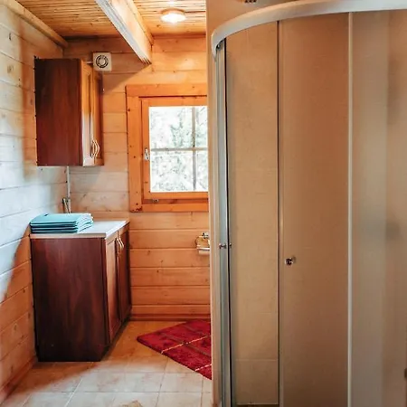 Beautiful Log House By The Sea Apartmán Joiste