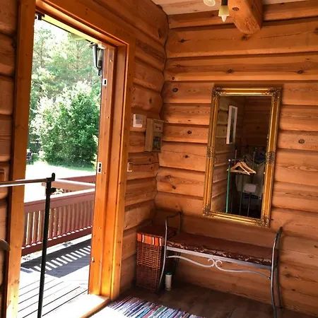 Beautiful Log House By The Sea Apartmán